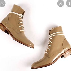 Like new Freda Salavador Alanis boot